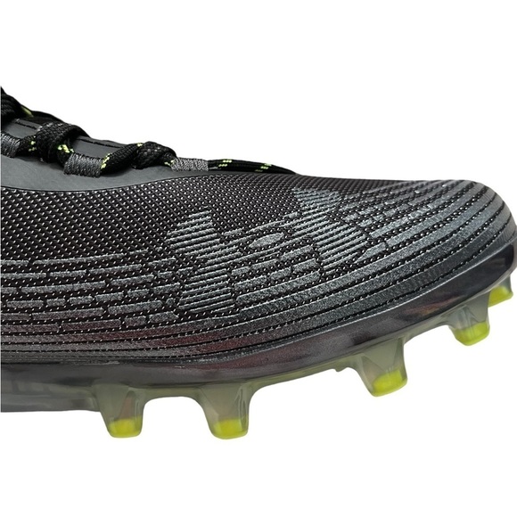 NEW Under Armour Men's Highlight Football Cleats - Picture 10 of 14